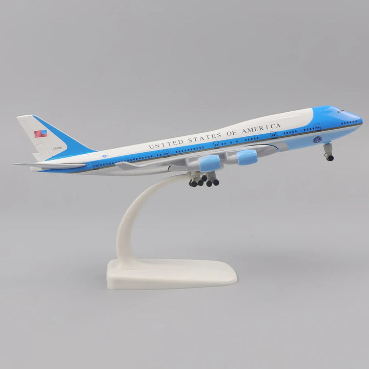 Metal Aircraft Model 20cm1:400 Air Force One B747 Metal Replica Alloy Material With Landing Gear Ornaments Children's Toys Gifts